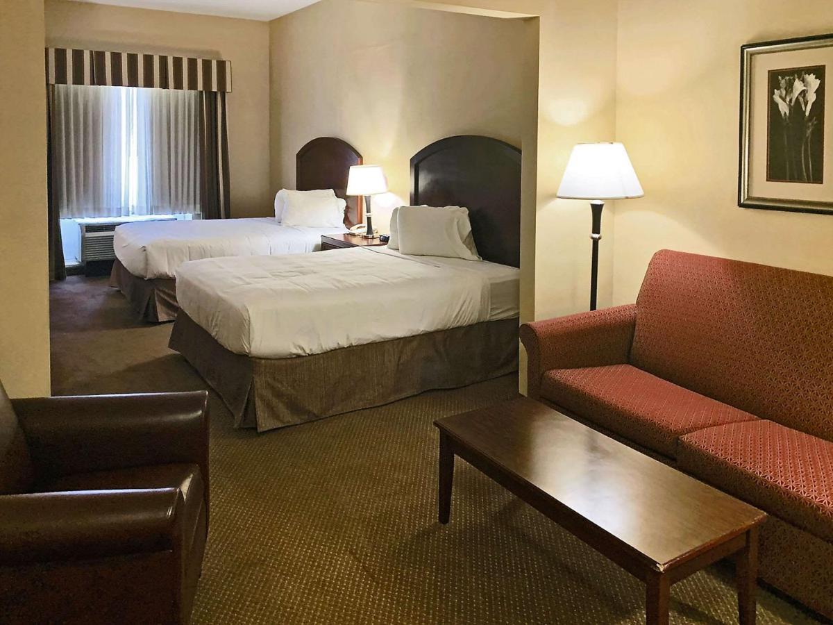 Rodeway Inn & Suites Tulsa Bagian luar foto