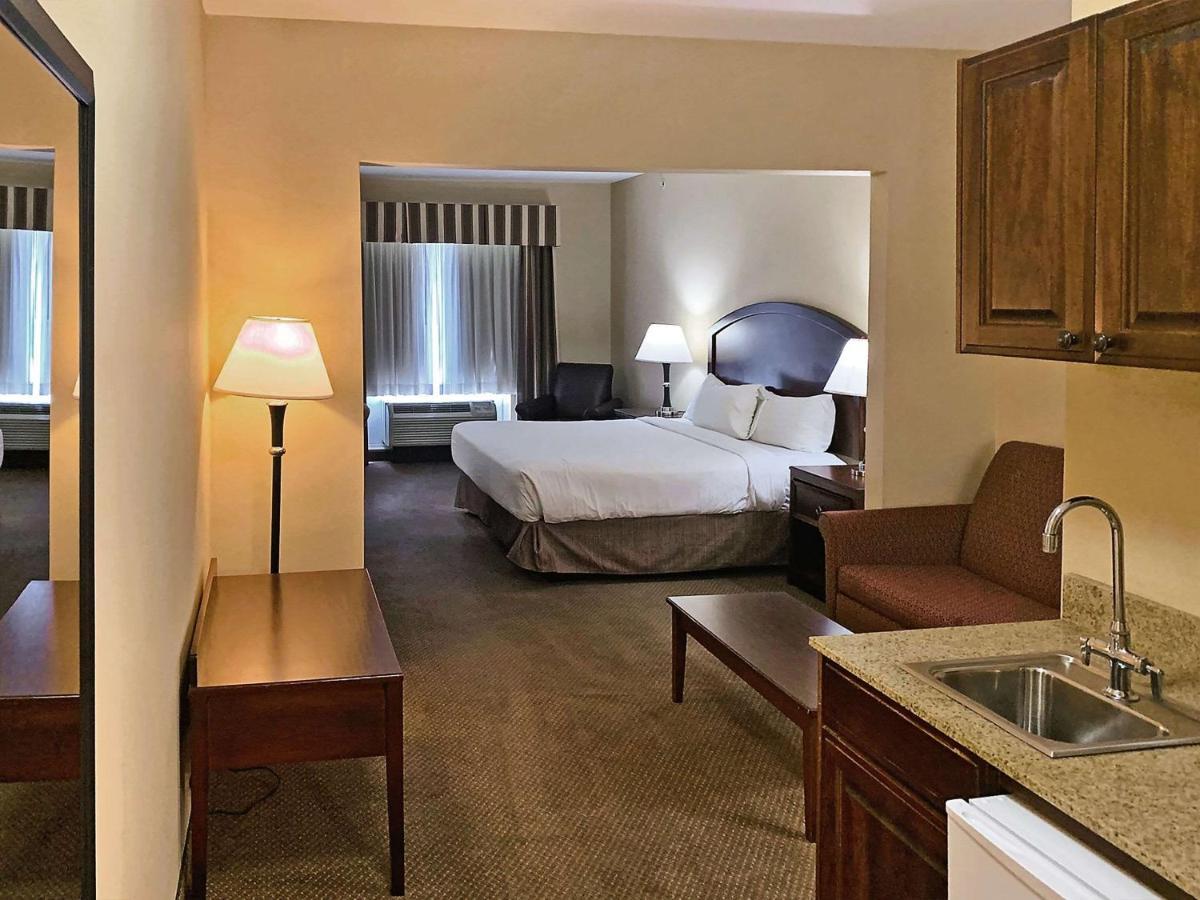 Rodeway Inn & Suites Tulsa Bagian luar foto