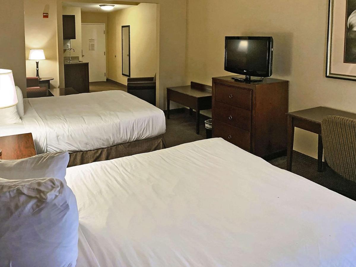 Rodeway Inn & Suites Tulsa Bagian luar foto