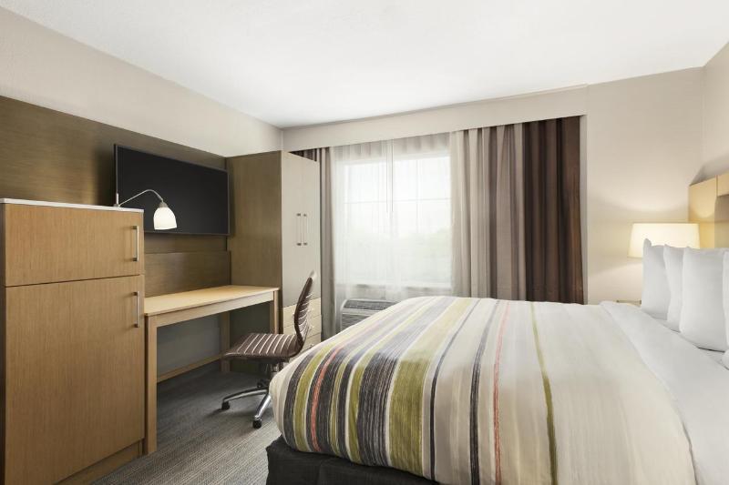 Rodeway Inn & Suites Tulsa Bagian luar foto